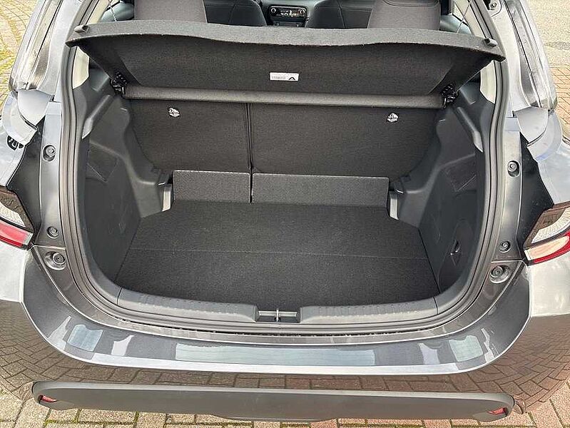 Mazda 2 HYB 1.5L Hybrid VVT-i Center-Line HYB 1.5L Hybrid VVT-i Center-Line
