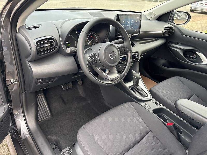 Mazda 2 HYB 1.5L Hybrid VVT-i Center-Line HYB 1.5L Hybrid VVT-i Center-Line